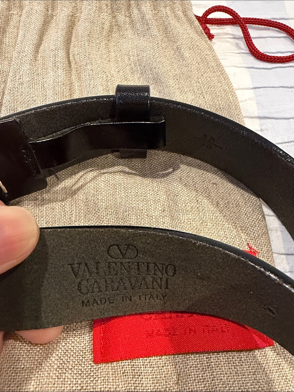 Valentino Garavani Black Leather Belt with Silver Eagle Buckle - Picture 5 of 9